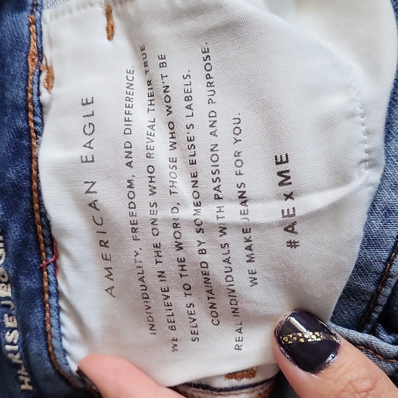 American Eagle Outfitters Distressed Jeans - Picture 12 of 13